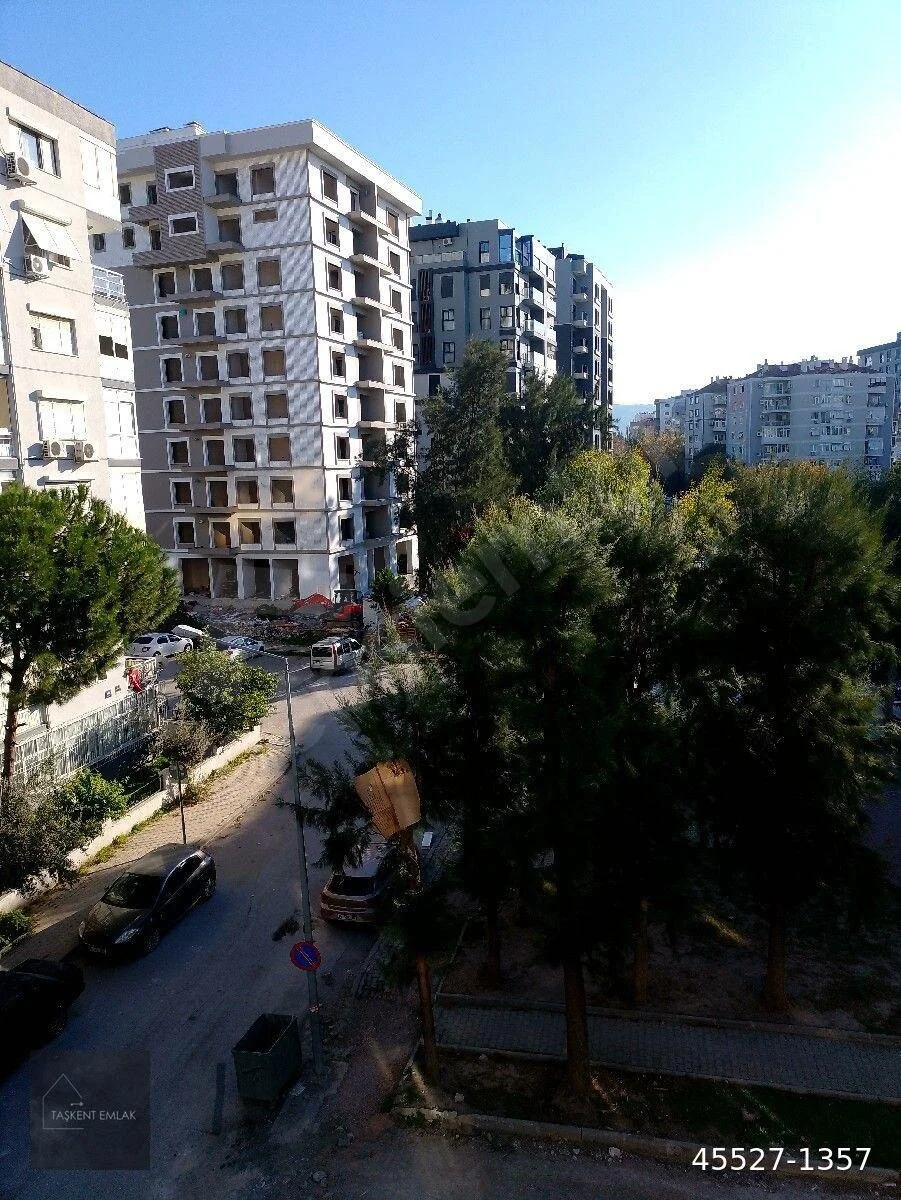 SIFIR KİRALIK DAİRE 3+1 OTOPARKLI BİNADA 3.KAT EBEVEYN BANYOLU MANAVKUYU TAŞKENT'TE küçük görsel 3