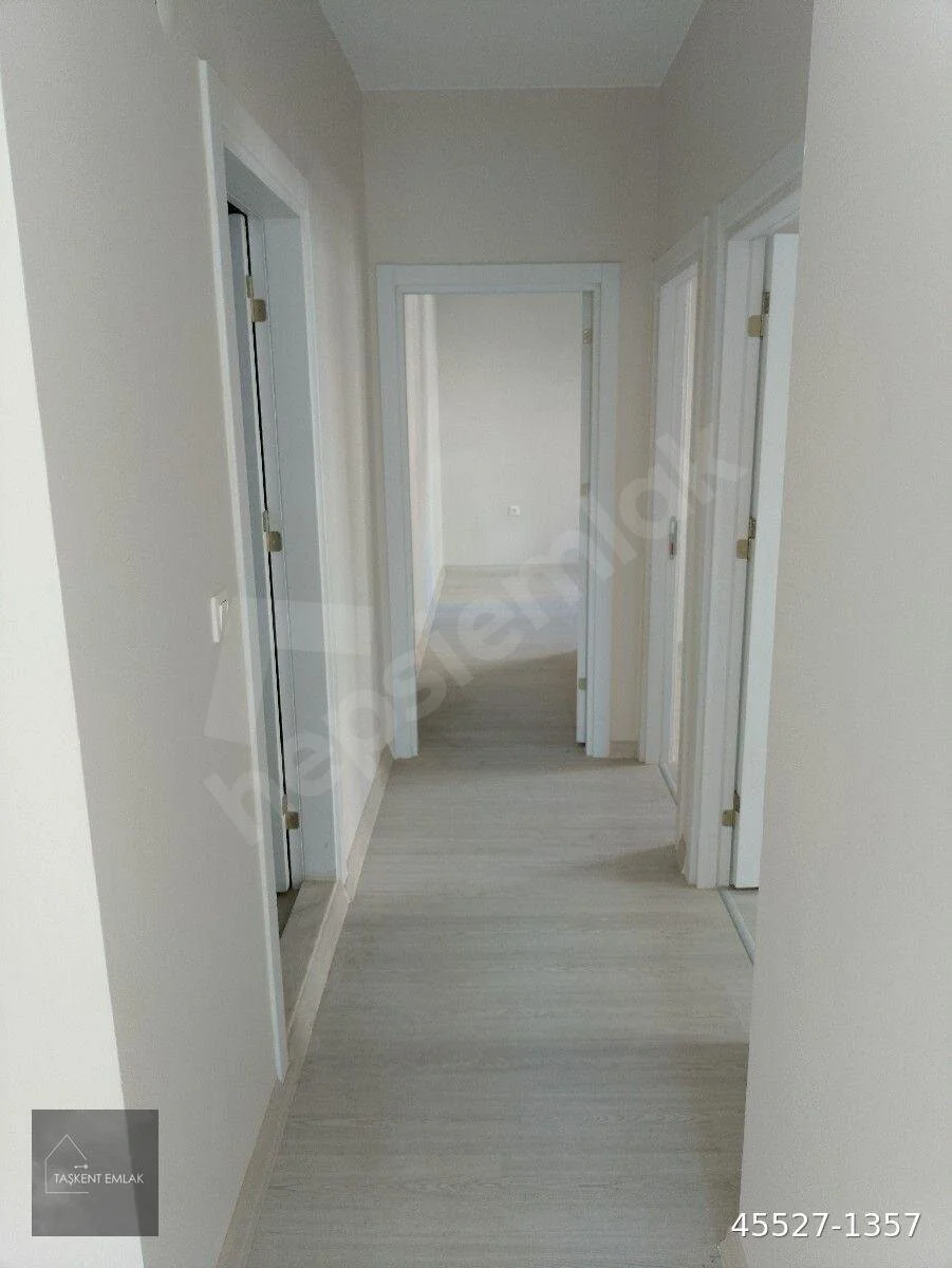 SIFIR KİRALIK DAİRE 3+1 OTOPARKLI BİNADA 3.KAT EBEVEYN BANYOLU MANAVKUYU TAŞKENT'TE küçük görsel 12