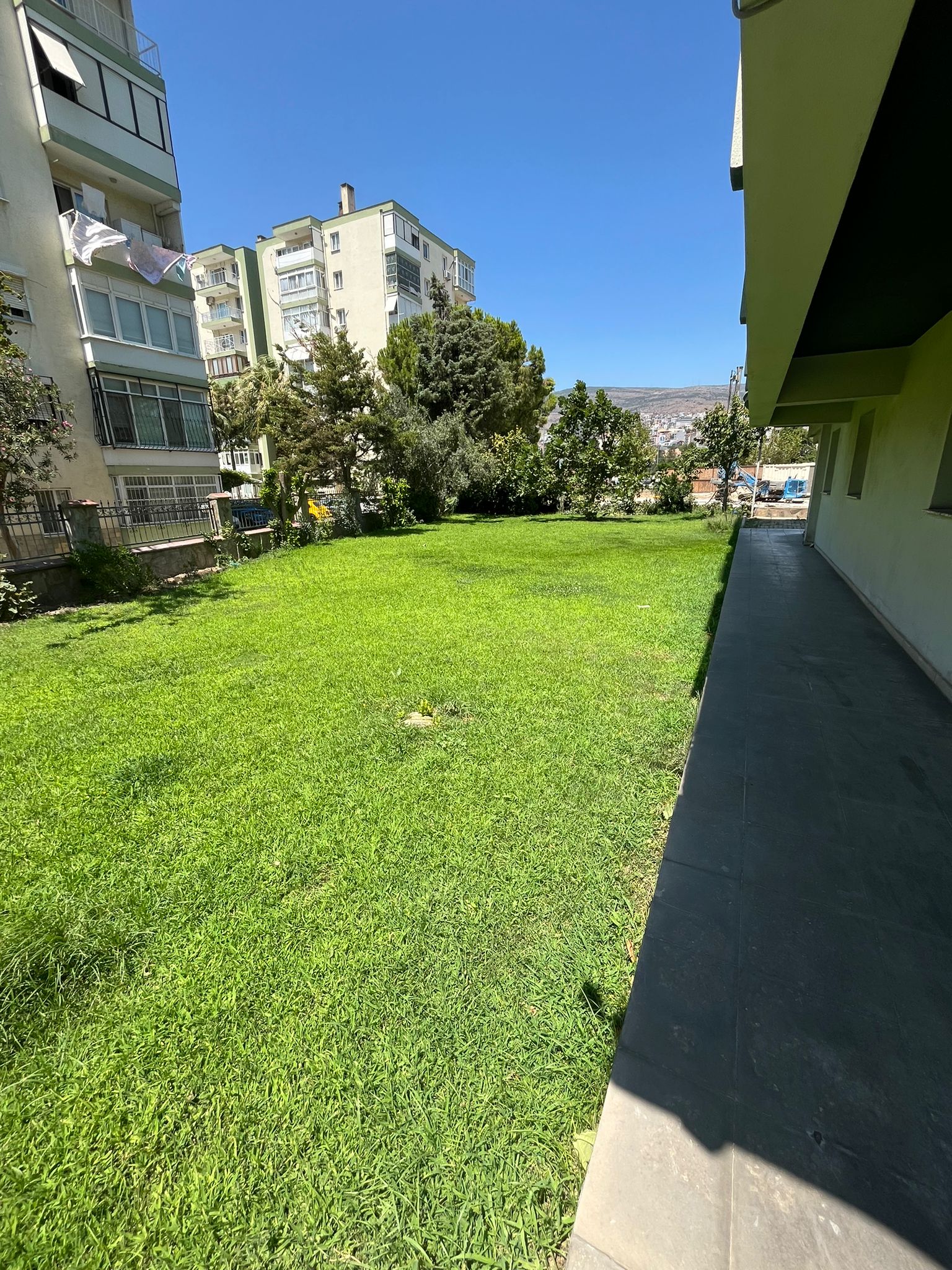 AŞIK VEYSEL YAKINI 168 M2 BÜYÜK 3+1 EBEVEYN BANYOLU OTOPARKLI BAKIMLI BİNADIR küçük görsel 4