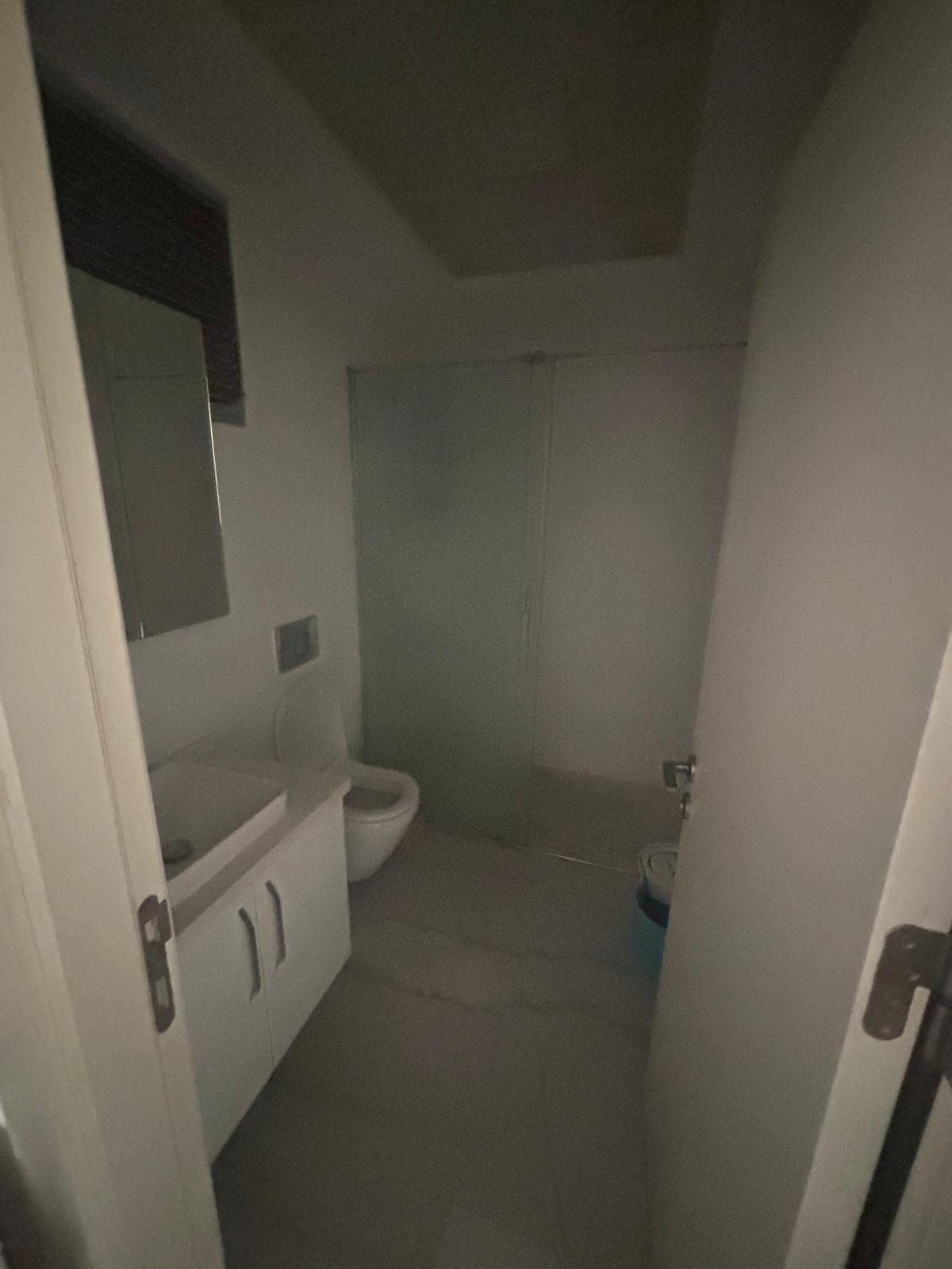 FULL YENİ EŞYALI KİRALIK BORNOVA TOPÇU TUGAYI YAKINI 1+1 DOĞALGAZLI ARA KAT DAİRE küçük görsel 8