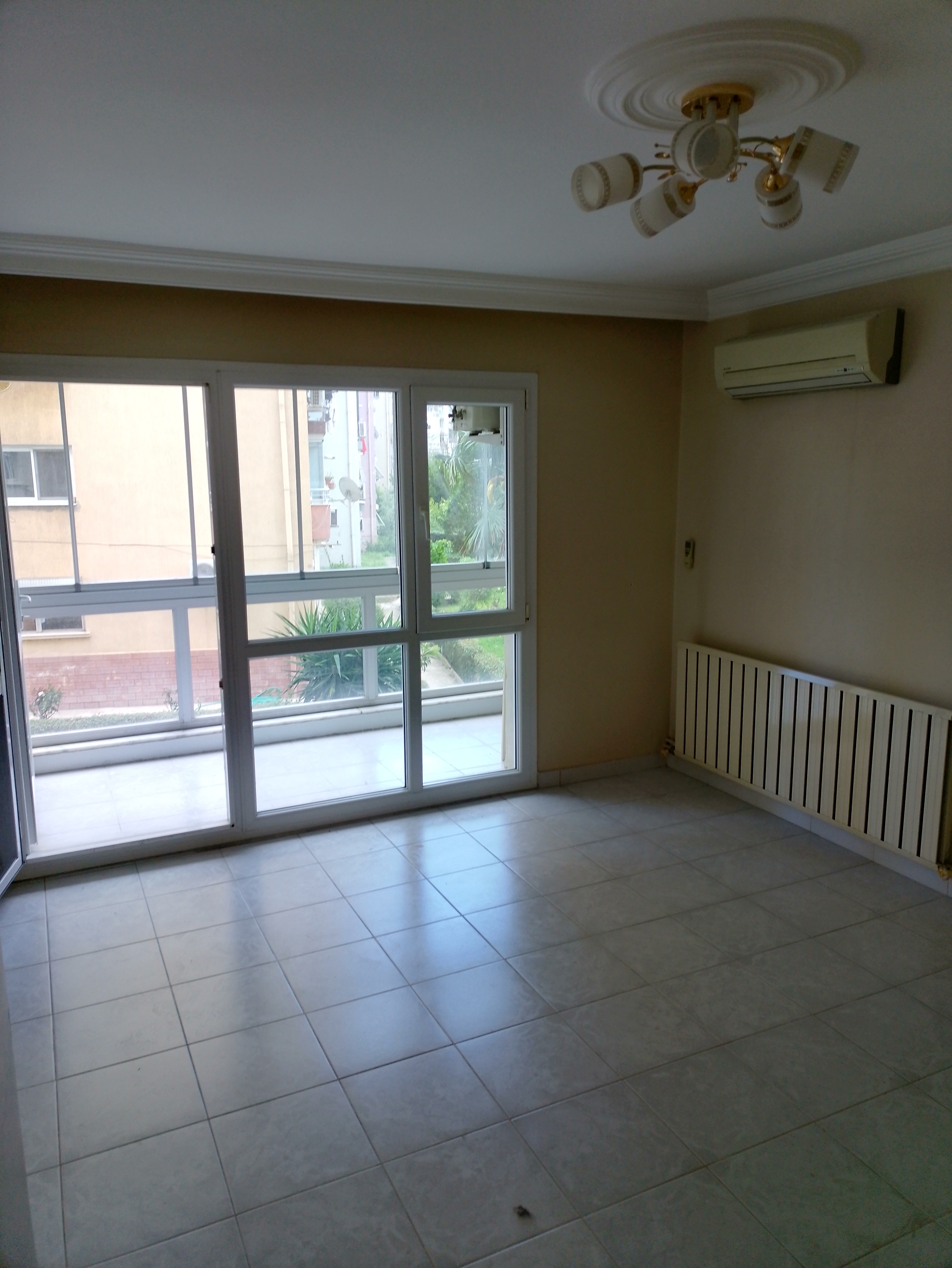 AŞIK VEYSEL YAKINI TAŞKENT SİTESİNDE BÜYÜK 2+1 ARA KAT DOĞALGAZLI KİRALIK DAİRE küçük görsel 6