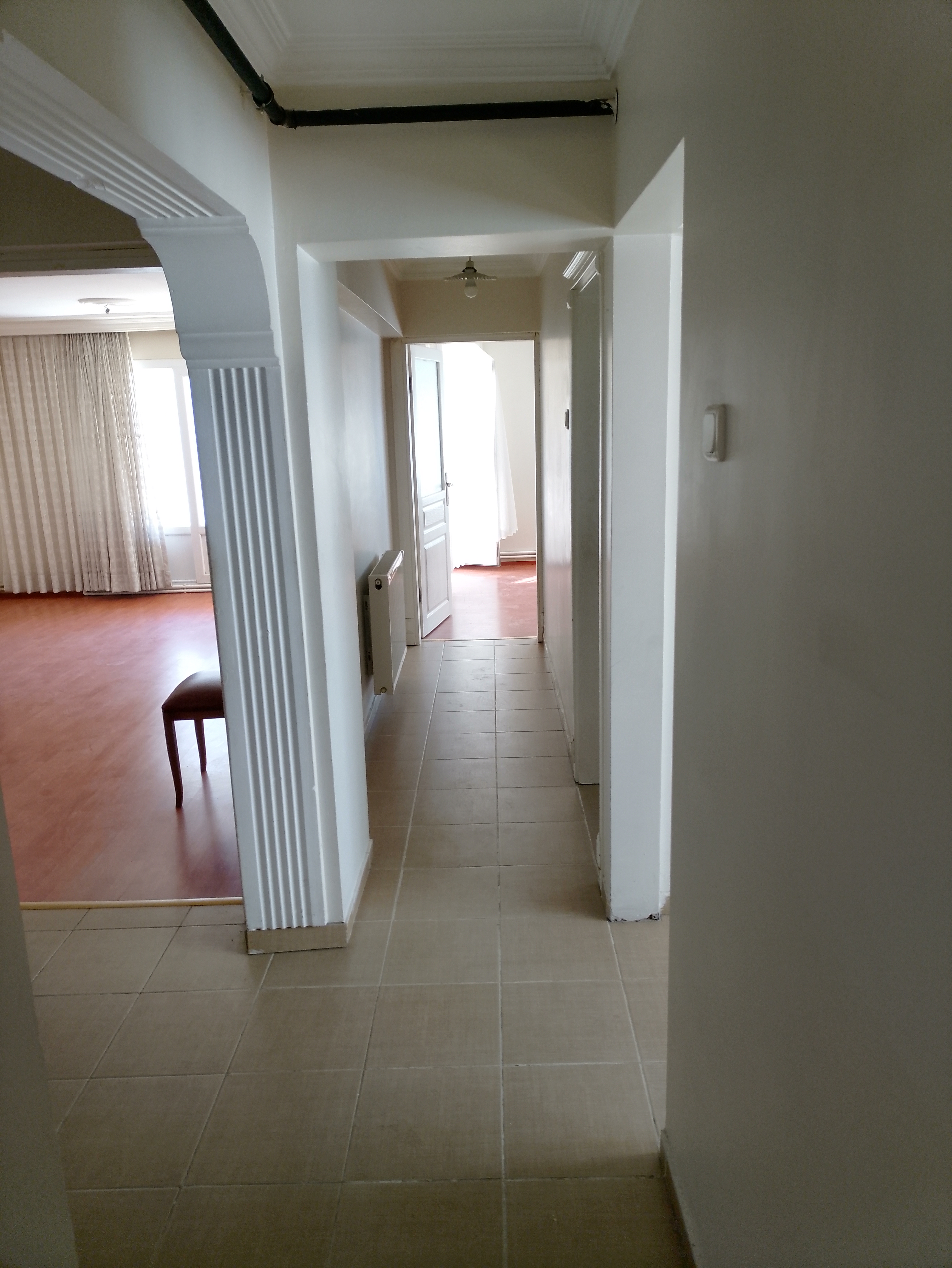 BORNOVA SINIRI AŞIK VEYSEL REKREASYON ÇOK YAKIN ARA KAT DOĞALGAZLI 3+1 DAİRE küçük görsel 9