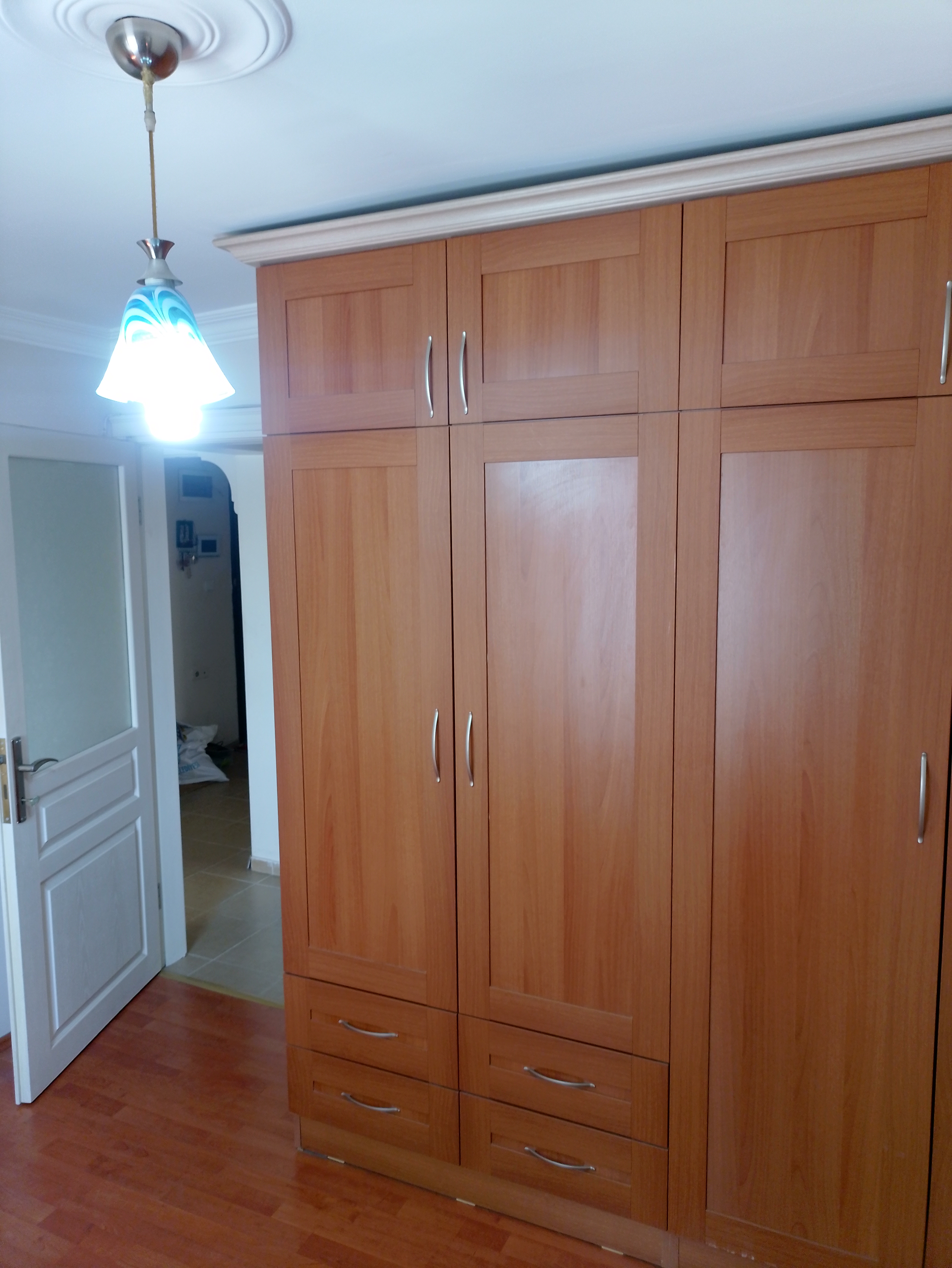BORNOVA SINIRI AŞIK VEYSEL REKREASYON ÇOK YAKIN ARA KAT DOĞALGAZLI 3+1 DAİRE küçük görsel 5