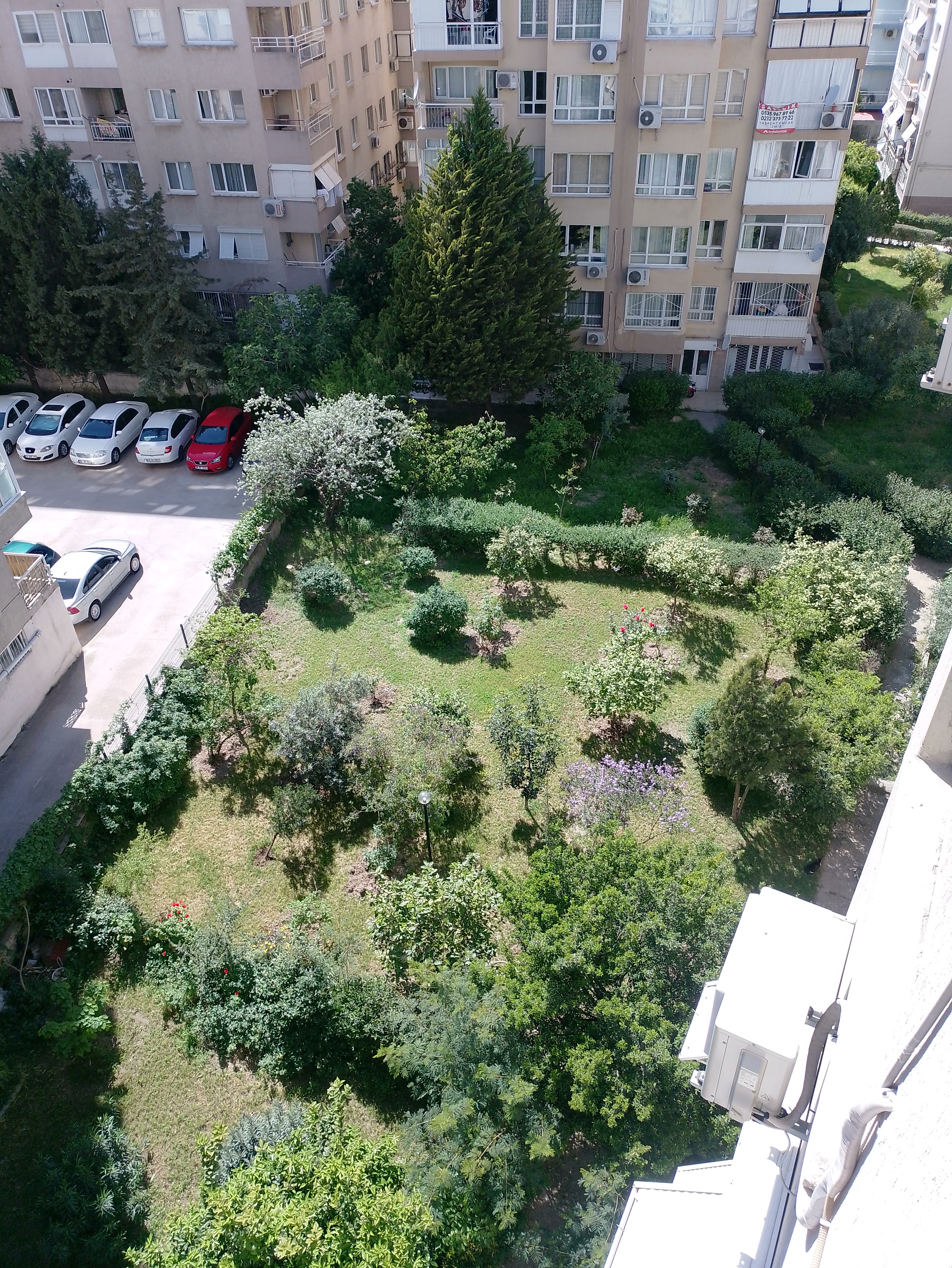 BORNOVA SINIRI AŞIK VEYSEL REKREASYON ÇOK YAKIN ARA KAT DOĞALGAZLI 3+1 DAİRE küçük görsel 2
