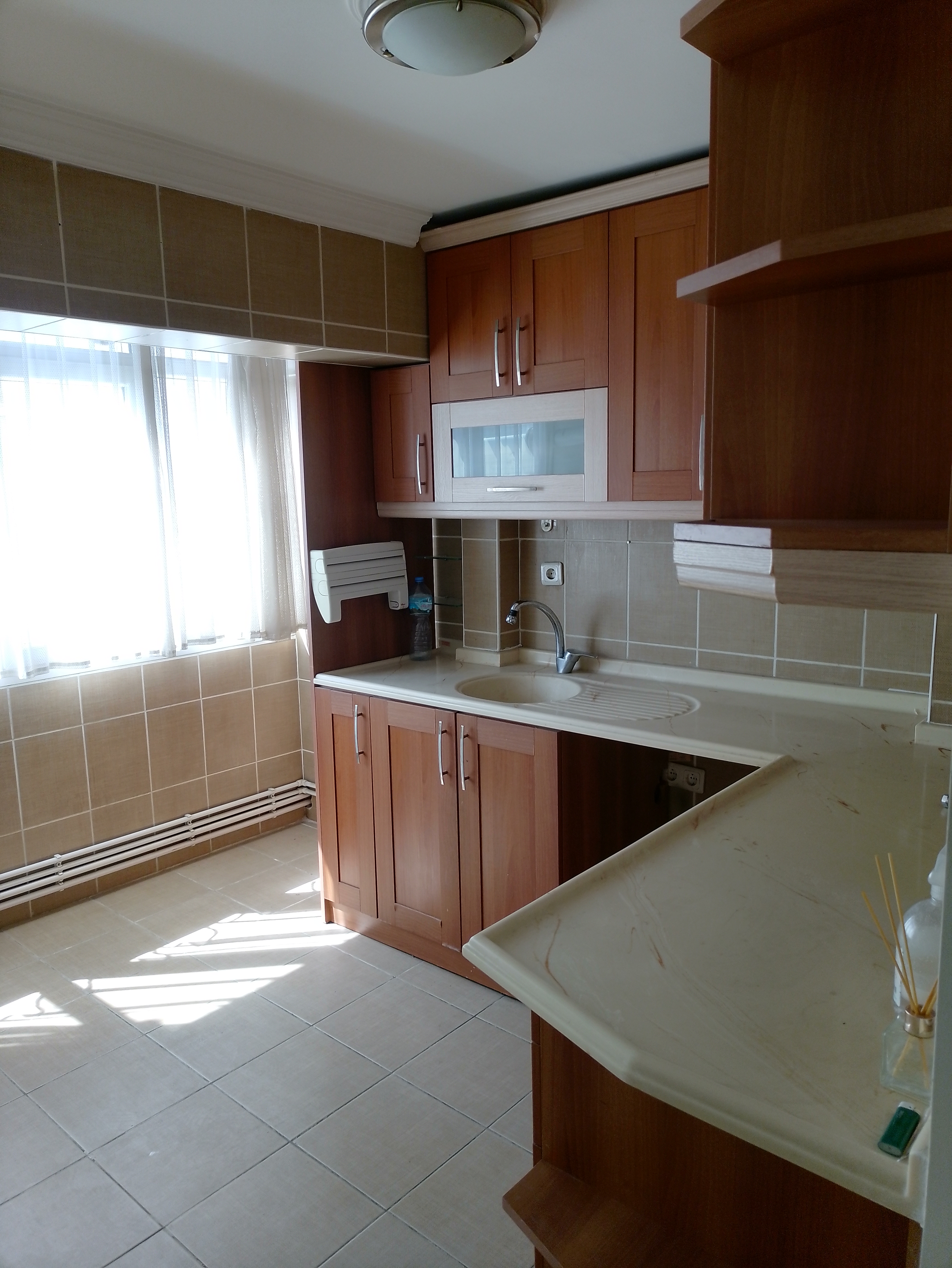 BORNOVA SINIRI AŞIK VEYSEL REKREASYON ÇOK YAKIN ARA KAT DOĞALGAZLI 3+1 DAİRE küçük görsel 15