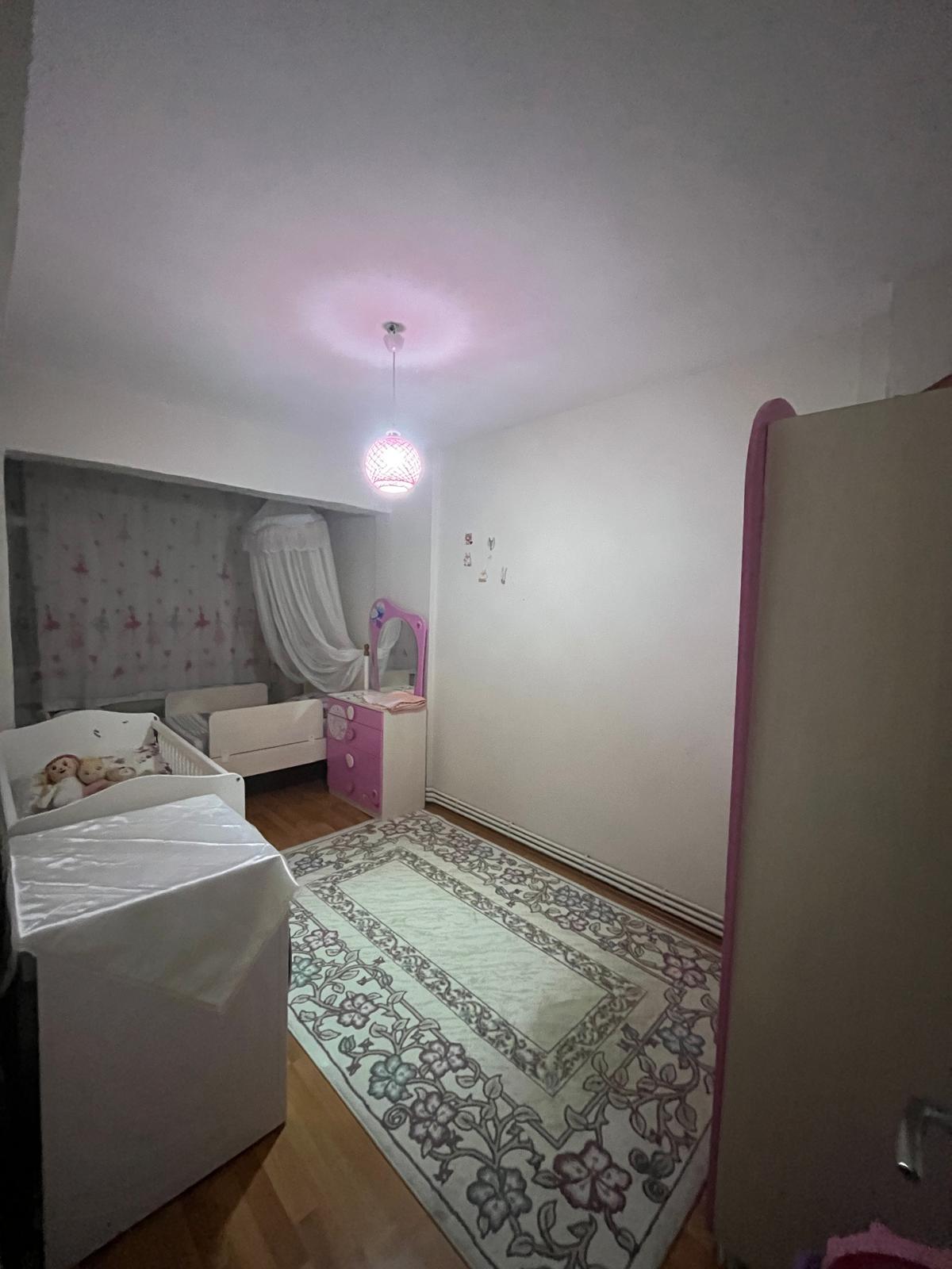OSMANGAZİ CADDESİ GİRİŞİNDE OTOPARKLI SİTE İÇİNDE 3+1 DOĞALGAZLI DAİRE küçük görsel 15