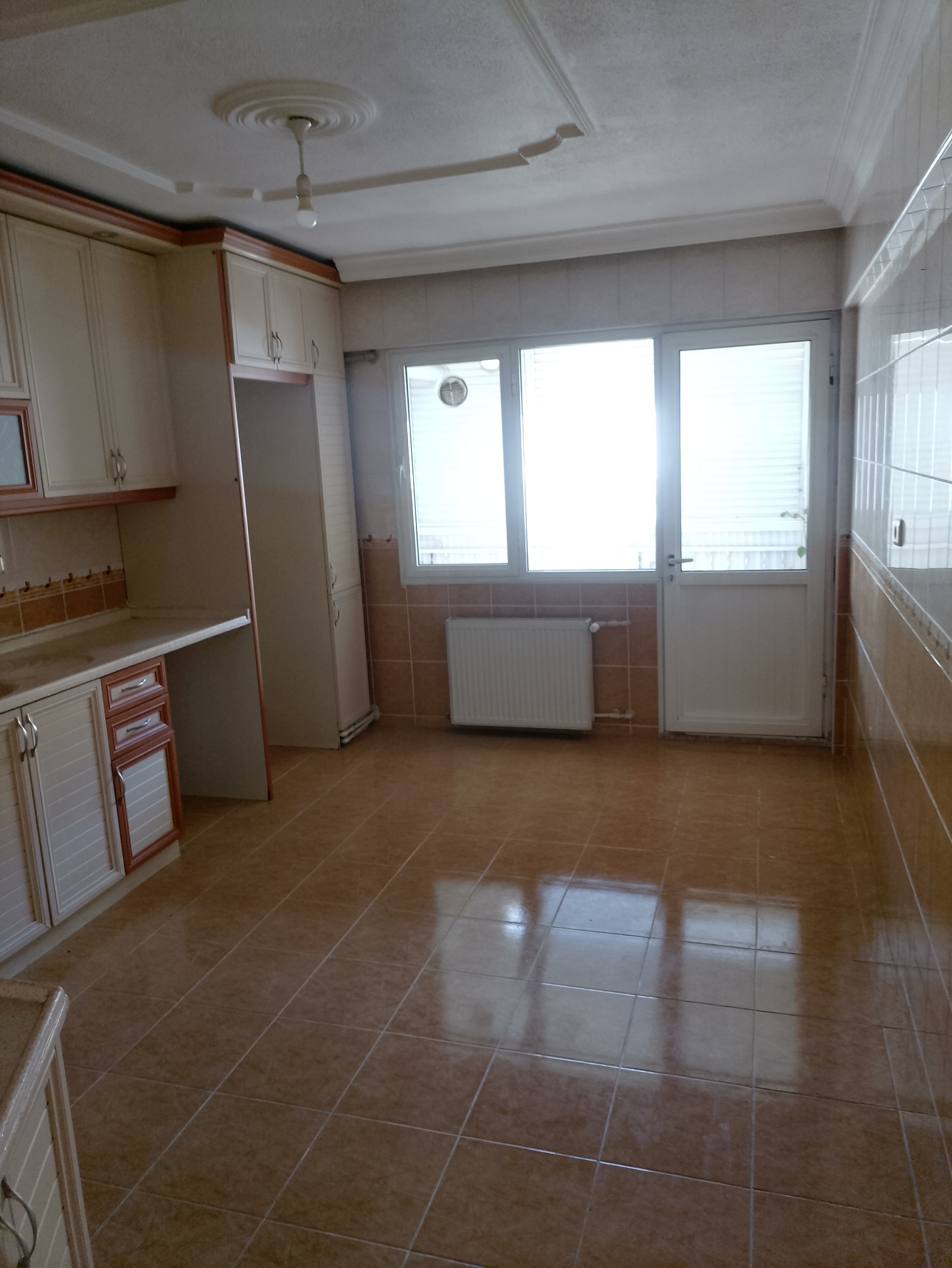OSMANGAZİ'DE 4.KATLI BİNADA NET 168 M2 4+1 DOĞALGAZLI YAPILI DAİRE küçük görsel 4
