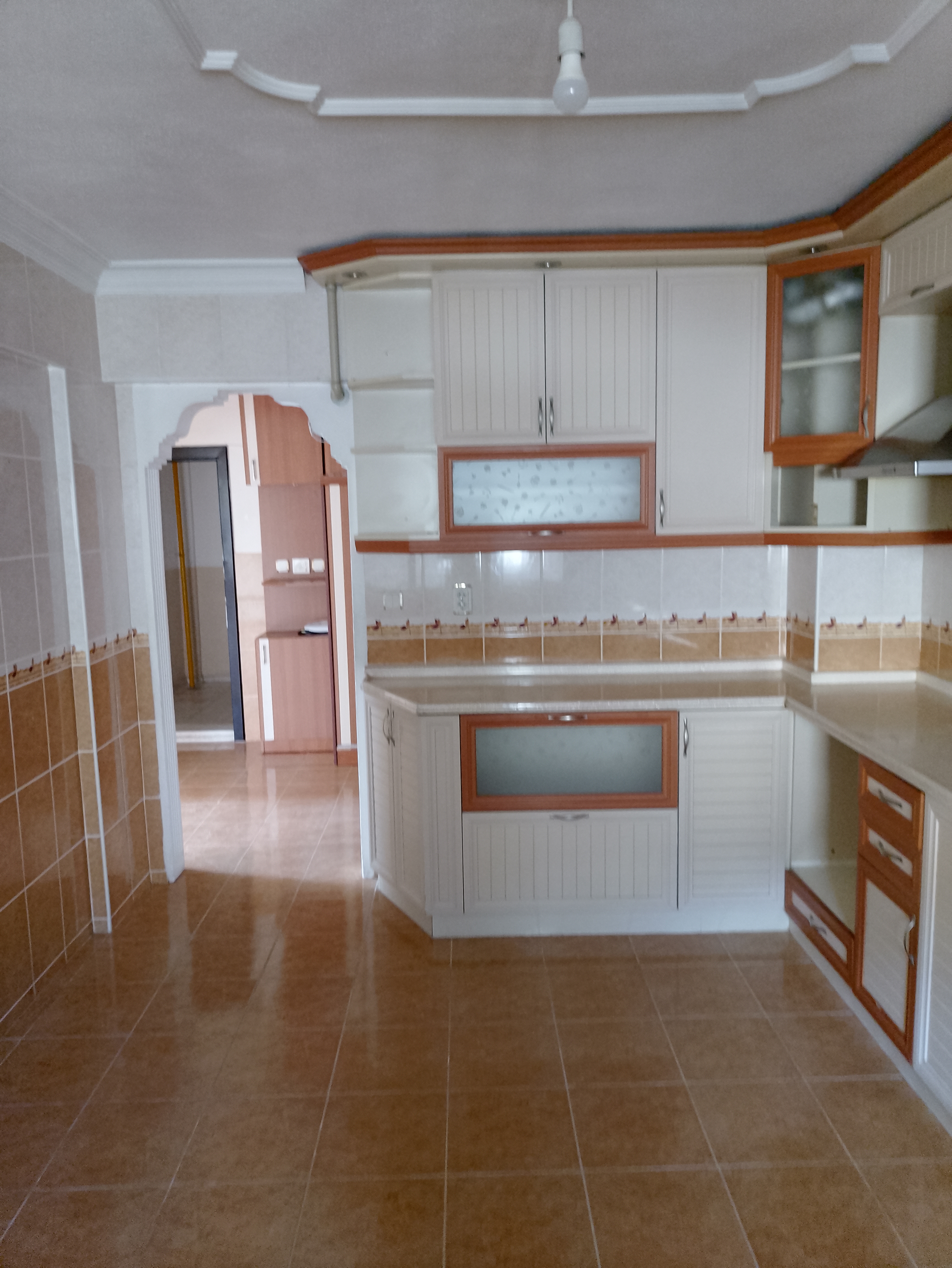 OSMANGAZİ'DE 4.KATLI BİNADA NET 168 M2 4+1 DOĞALGAZLI YAPILI DAİRE küçük görsel 2